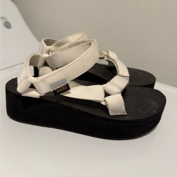 Teva Flatform Universal Sandals - Women's - Picture 2 of 4